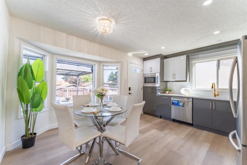 344 Templeview Drive Ne, Calgary, AB - Indoor