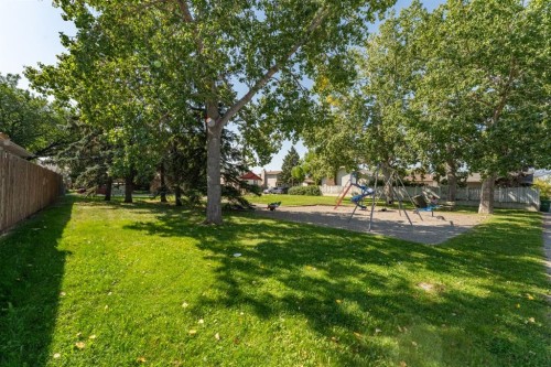 344 Templeview Drive Ne, Calgary, AB - Outdoor