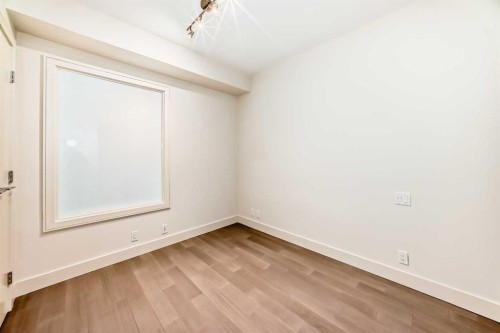 322-222 Riverfront Avenue Sw, Calgary, AB - Indoor Photo Showing Other Room