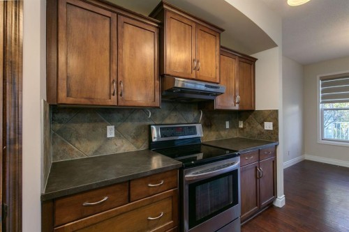 186 Copperfield Close Se, Calgary, AB - Indoor Photo Showing Kitchen