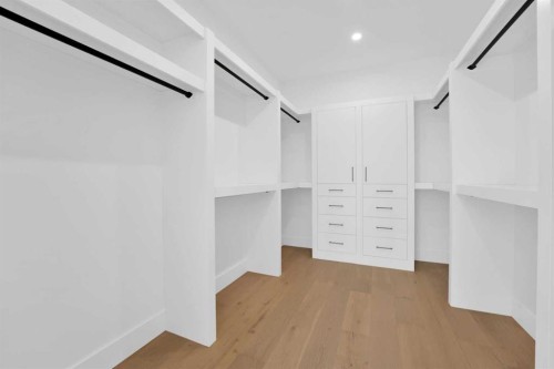 434 23 Avenue Nw, Calgary, AB - Indoor Photo Showing Other Room