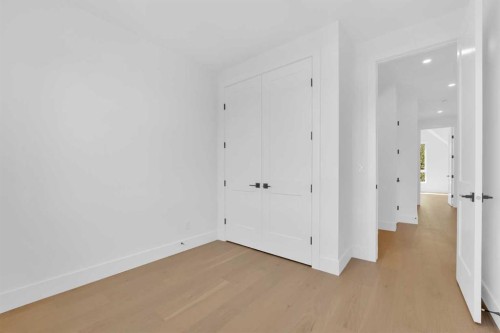 434 23 Avenue Nw, Calgary, AB - Indoor Photo Showing Other Room