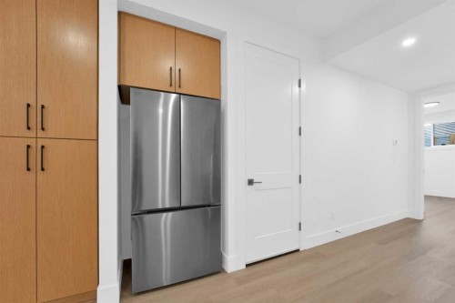 434 23 Avenue Nw, Calgary, AB - Indoor