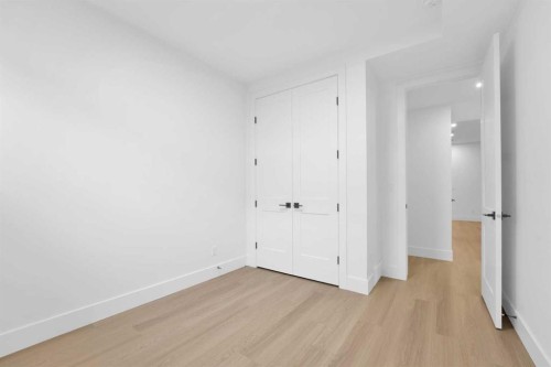 434 23 Avenue Nw, Calgary, AB - Indoor Photo Showing Other Room