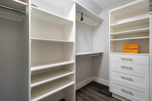 512 Memorial Drive Nw, Calgary, AB - Indoor With Storage