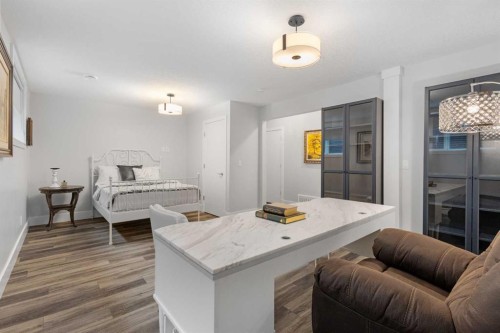 512 Memorial Drive Nw, Calgary, AB - Indoor