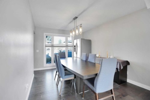 33 Douglasbank Rise Se, Calgary, AB - Indoor Photo Showing Dining Room