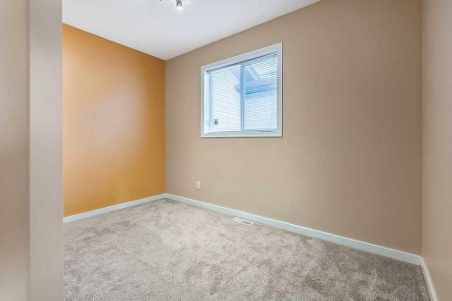 20 High Ridge Close Nw, High River, AB - Indoor Photo Showing Other Room