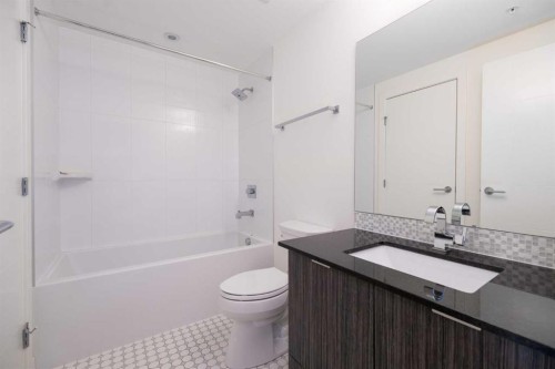 3007-930 6 Avenue Sw, Calgary, AB - Indoor Photo Showing Bathroom