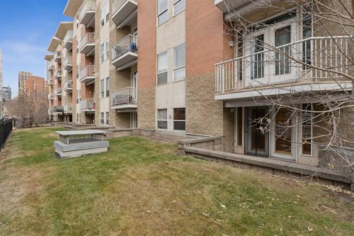 111-1410 2 Street Sw, Calgary, AB - Outdoor