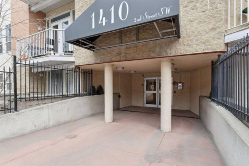 111-1410 2 Street Sw, Calgary, AB - Outdoor With Exterior