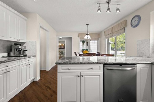 15209 Prestwick Boulevard Se, Calgary, AB - Indoor Photo Showing Kitchen With Upgraded Kitchen