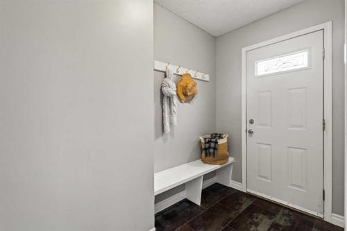 15209 Prestwick Boulevard Se, Calgary, AB - Indoor Photo Showing Other Room