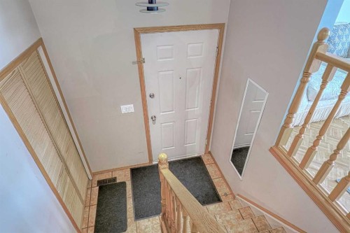 24 Shawmeadows Road Sw, Calgary, AB - Indoor Photo Showing Other Room