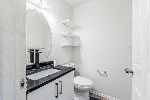 913 Taradale Drive Ne, Calgary, AB - Indoor Photo Showing Bathroom