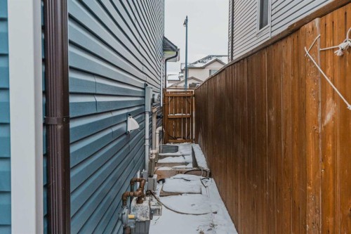 913 Taradale Drive Ne, Calgary, AB - Outdoor With Exterior