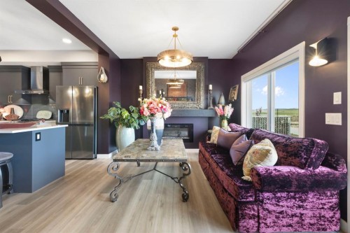 255 Heritage Heights, Cochrane, AB - Indoor Photo Showing Other Room