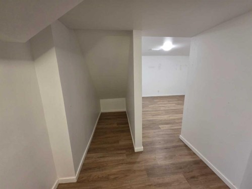 59 Brookpark Crescent Sw, Calgary, AB - Indoor Photo Showing Other Room