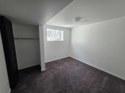 59 Brookpark Crescent Sw, Calgary, AB - Indoor Photo Showing Other Room