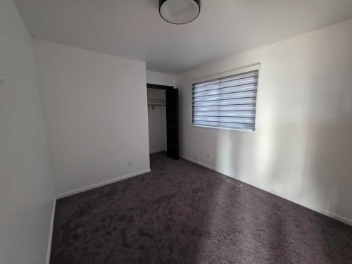 59 Brookpark Crescent Sw, Calgary, AB - Indoor Photo Showing Other Room