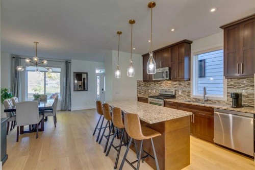 3529 40 Street Sw, Calgary, AB - Indoor