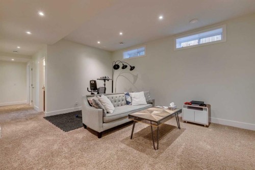3529 40 Street Sw, Calgary, AB - Indoor Photo Showing Basement