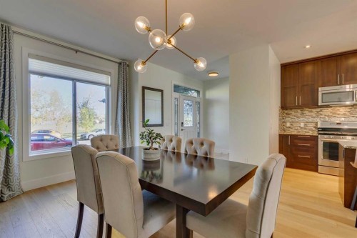 3529 40 Street Sw, Calgary, AB - Indoor Photo Showing Dining Room