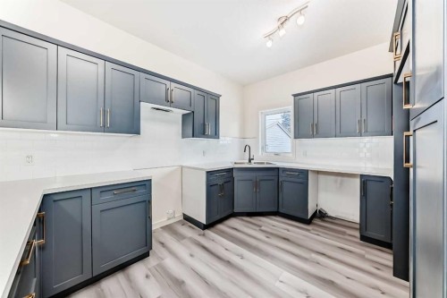 2006 37 Street Se, Calgary, AB - Indoor Photo Showing Kitchen