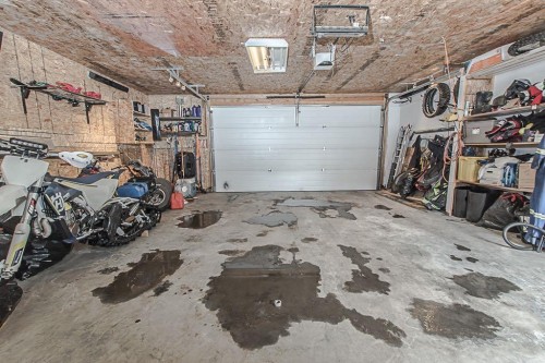 2103 27 Avenue, Nanton, AB - Indoor Photo Showing Garage