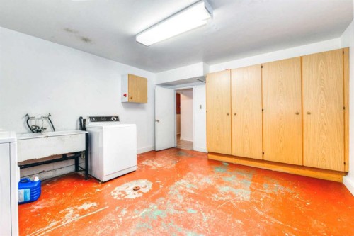 6729 Leeson Court Sw, Calgary, AB - Indoor