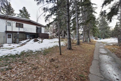 6729 Leeson Court Sw, Calgary, AB - Outdoor