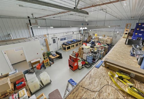 16111 274 Avenue East, Rural Foothills County, AB - Indoor Photo Showing Garage