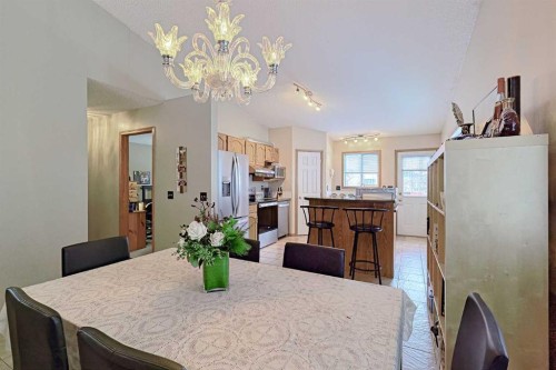 102 Coventry Crescent Ne, Calgary, AB - Indoor Photo Showing Dining Room