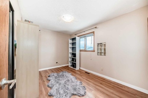 19 Mchugh Place Ne, Calgary, AB - Indoor Photo Showing Other Room