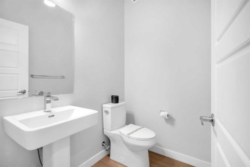 239 Chelsea  Park, Chestermere, AB - Indoor Photo Showing Bathroom
