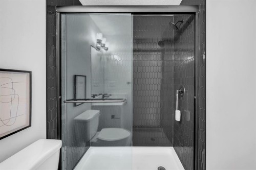 604 Clover Road, Carstairs, AB - Indoor Photo Showing Bathroom