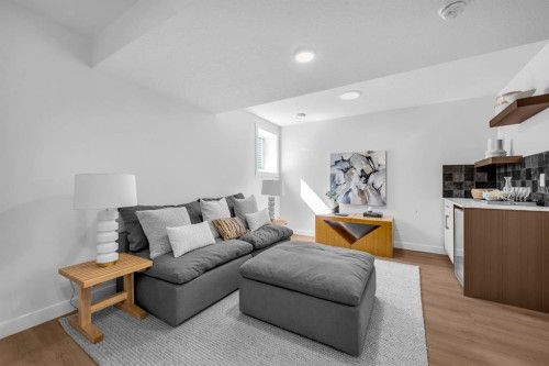 604 Clover Road, Carstairs, AB - Indoor