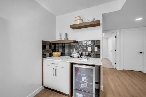 604 Clover Road, Carstairs, AB - Indoor Photo Showing Other Room