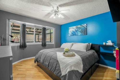 159 Rundlehorn Crescent Ne, Calgary, AB - Indoor Photo Showing Bedroom