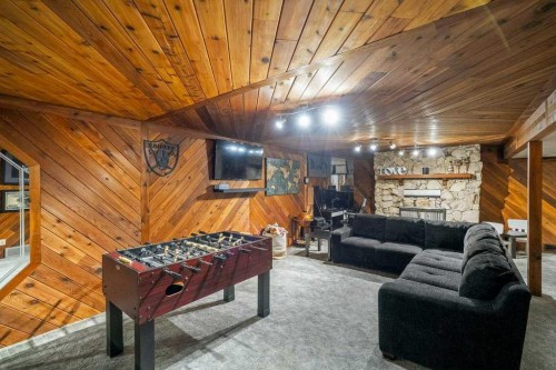 159 Rundlehorn Crescent Ne, Calgary, AB - Indoor Photo Showing Other Room