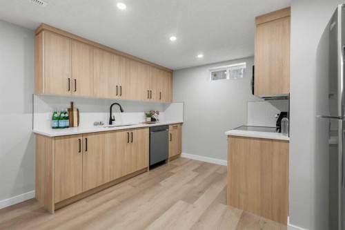 7512 Hunterfield Road Nw, Calgary, AB - Indoor