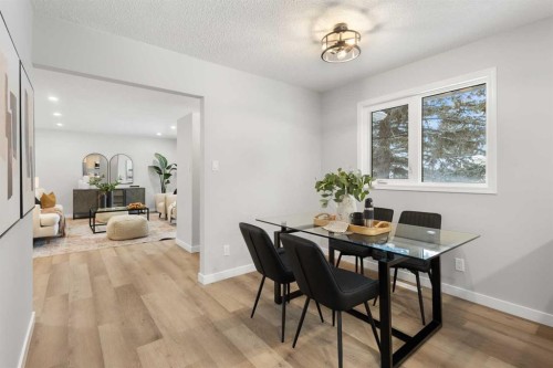 7512 Hunterfield Road Nw, Calgary, AB - Indoor Photo Showing Dining Room