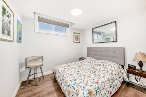 69 Sundown Grove, Cochrane, AB - Indoor Photo Showing Bedroom