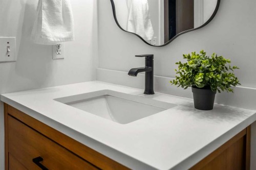 13127 Lake Crimson Drive Se, Calgary, AB - Indoor Photo Showing Bathroom