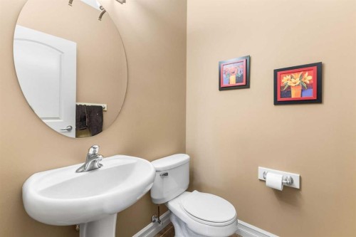 131 Discovery Ridge Way Sw, Calgary, AB - Indoor Photo Showing Bathroom