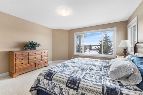 131 Discovery Ridge Way Sw, Calgary, AB - Indoor Photo Showing Bedroom