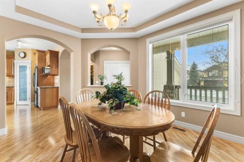 131 Discovery Ridge Way Sw, Calgary, AB - Indoor Photo Showing Dining Room