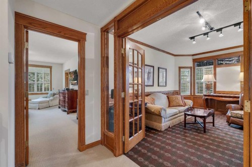 204 Paliswood Park Sw, Calgary, AB - Indoor