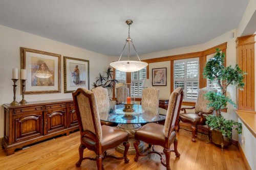 204 Paliswood Park Sw, Calgary, AB - Indoor Photo Showing Dining Room