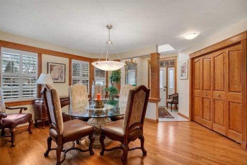 204 Paliswood Park Sw, Calgary, AB - Indoor Photo Showing Dining Room
